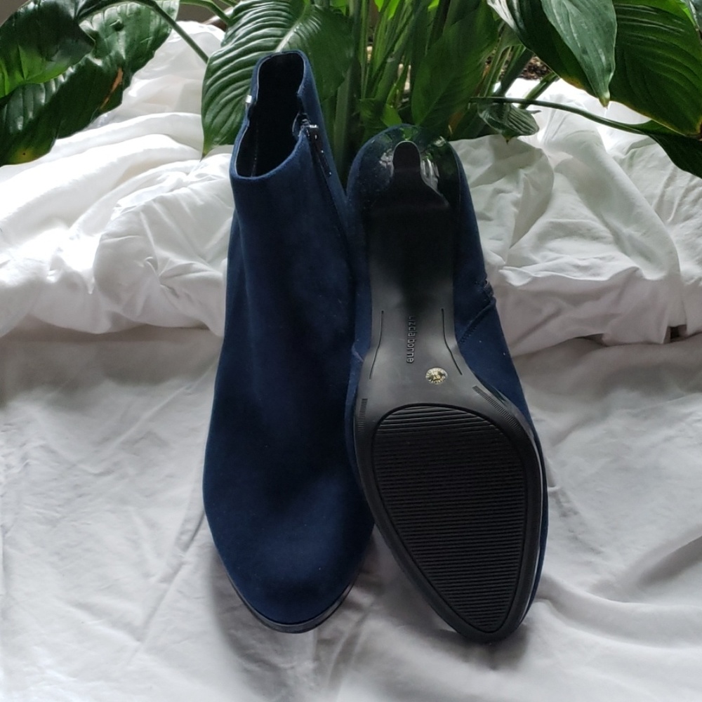 Booties - Picture 4 of 4